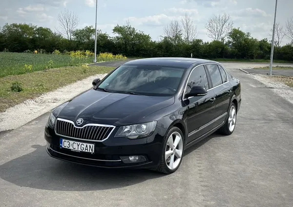 samochody osobowe Skoda Superb cena 54900 przebieg: 249000, rok produkcji 2014 z Kuźnia Raciborska